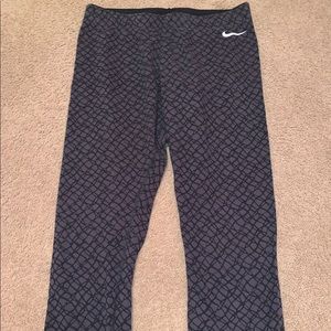 Nike crop leggings